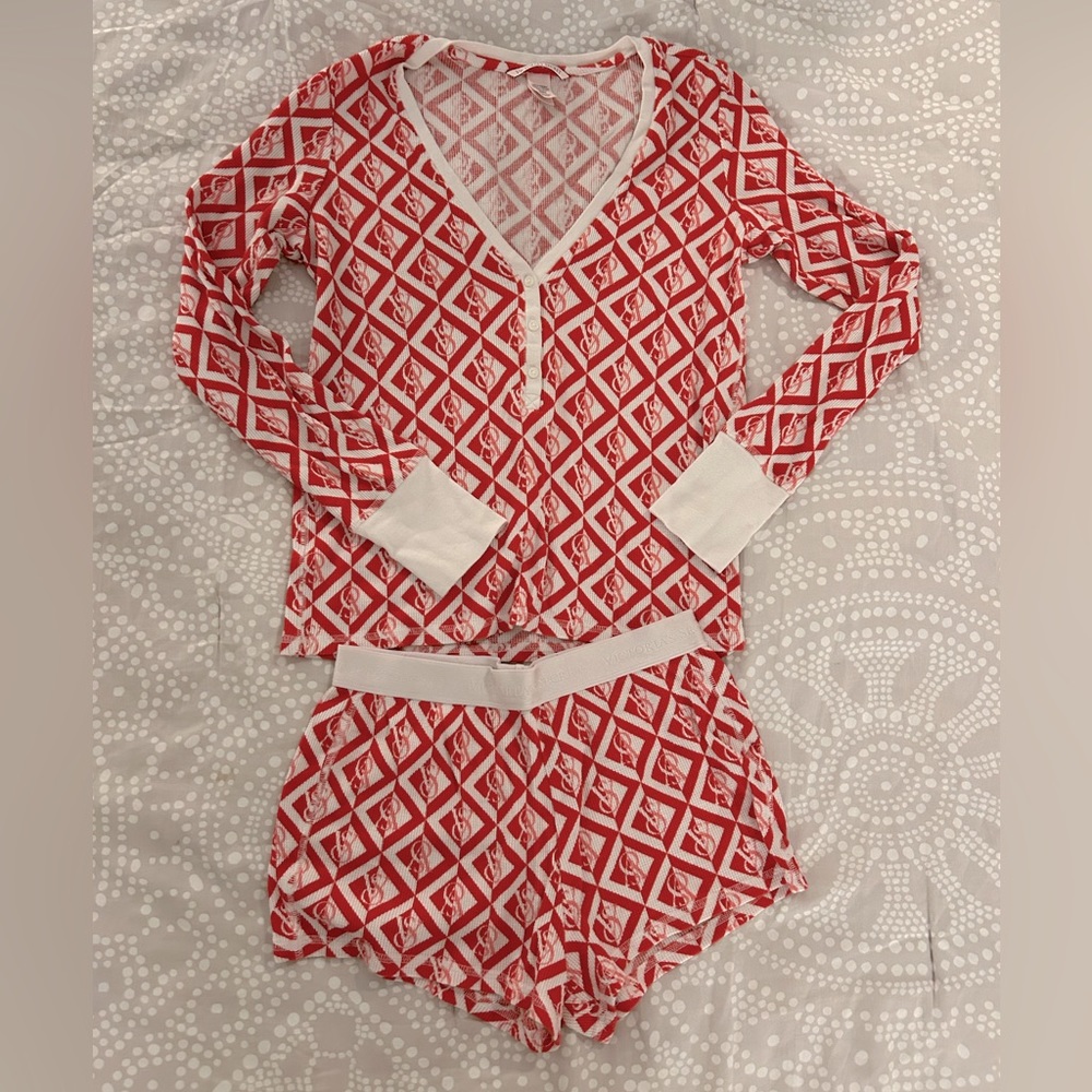 Victoria's Secret Thermal Short Pajama Set Color - (5ONW) Flame Pink logo SizeXS